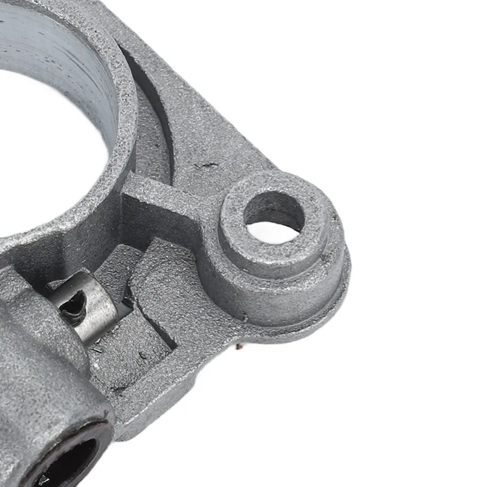 bomba-de-Oleo-para-motosserra-com-carcaca-irregular-prata-conjunto-de-lubrificador-de-facil-instalacao-com-porta-redonda-para-cs-350-cs-355t-cs-360t-cs2600