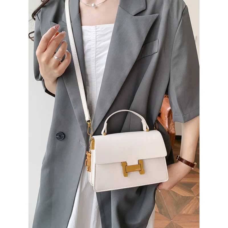 Bag2024New Fashion Trend Korean Style Casual Solid Color Small Square Bag Textured Versatile Shoulder Handbag Crossbody Bag