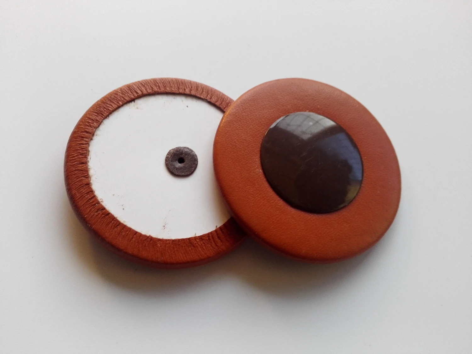 

SAXOPHONE PADS AND Other Accessories