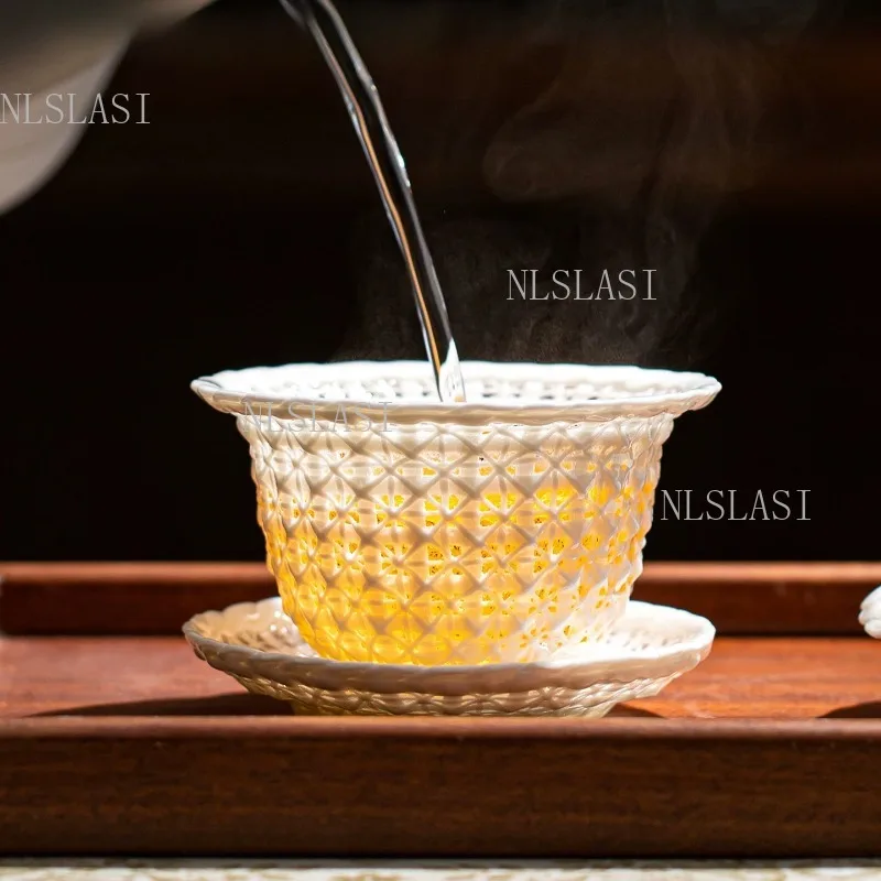 150ml Hollow Carved Porcelain Gaiwan with Lattice Pattern and Translucent Glaze Tea Bowl Set with Lid and Saucer for Kung Fu Tea
