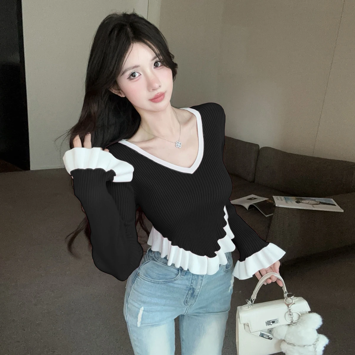 Slim Fit Long Sve V-Ne Knitted Sweater Bell Sve Base Layer Top Autumn Winter Faion Casual Sle Women's Knitwear
