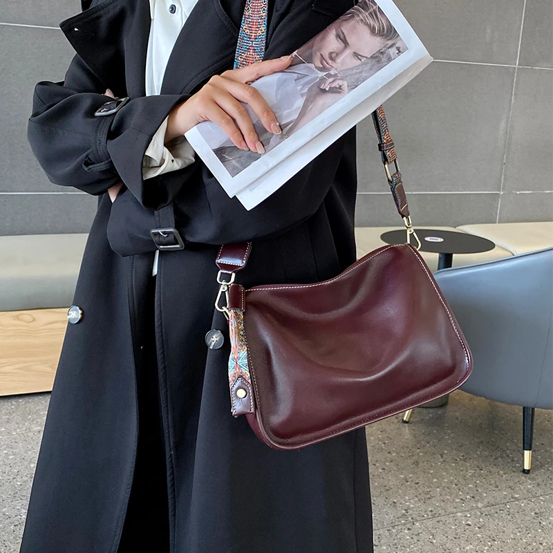 

Женская сумка через плечо из коровьей кожи, женские повседневные роскошные дизайнерские сумки, женская модная тенденция, универсальные сумки через плечо