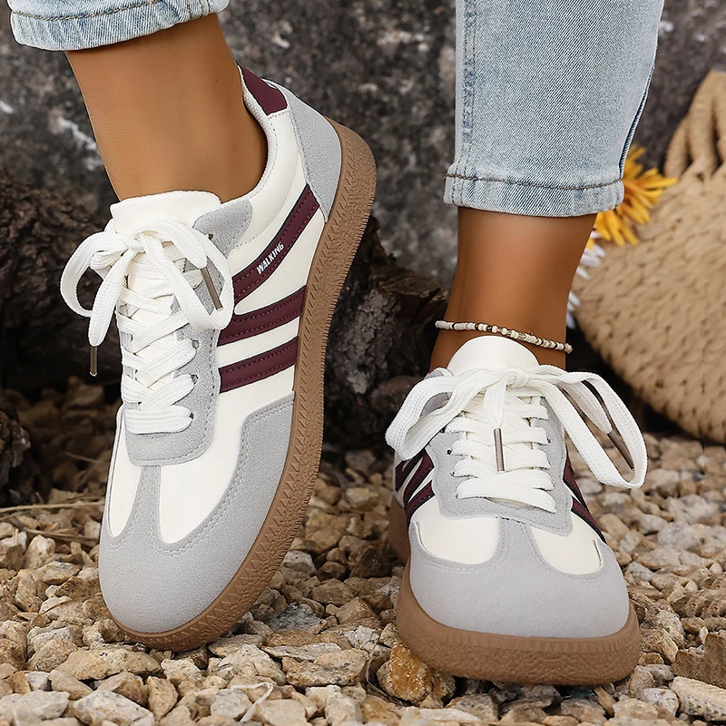 

Vintage Streetwear Low Top Sneakers Women 2026 Spring Brand Designer Platform Sport Shoes Woman Non-Slip Flat Casual Shoes