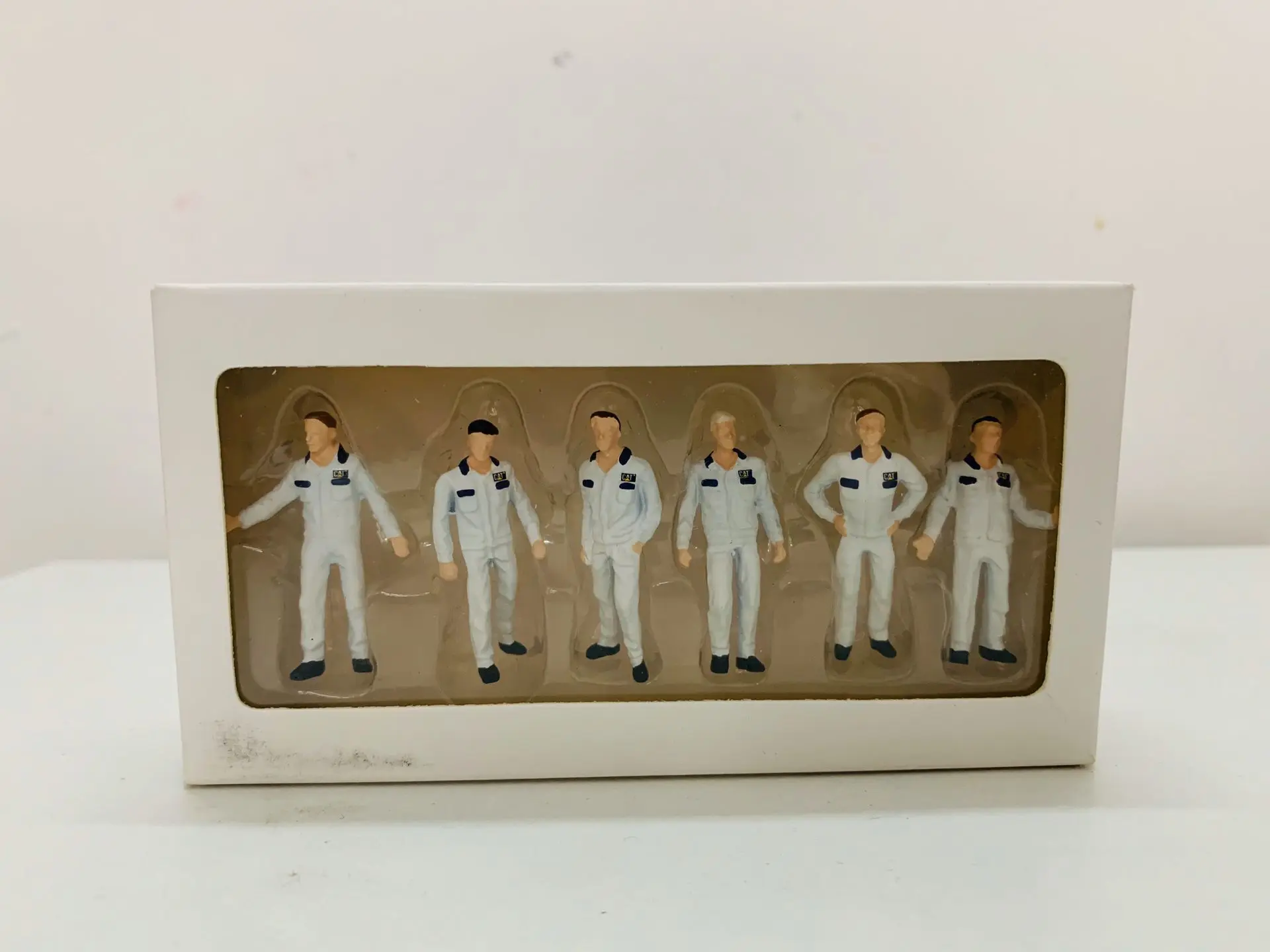 1:50 Scale Plastic Model Engineering Worker Figure 3.7CM(1.45 inch) 6 Pcs