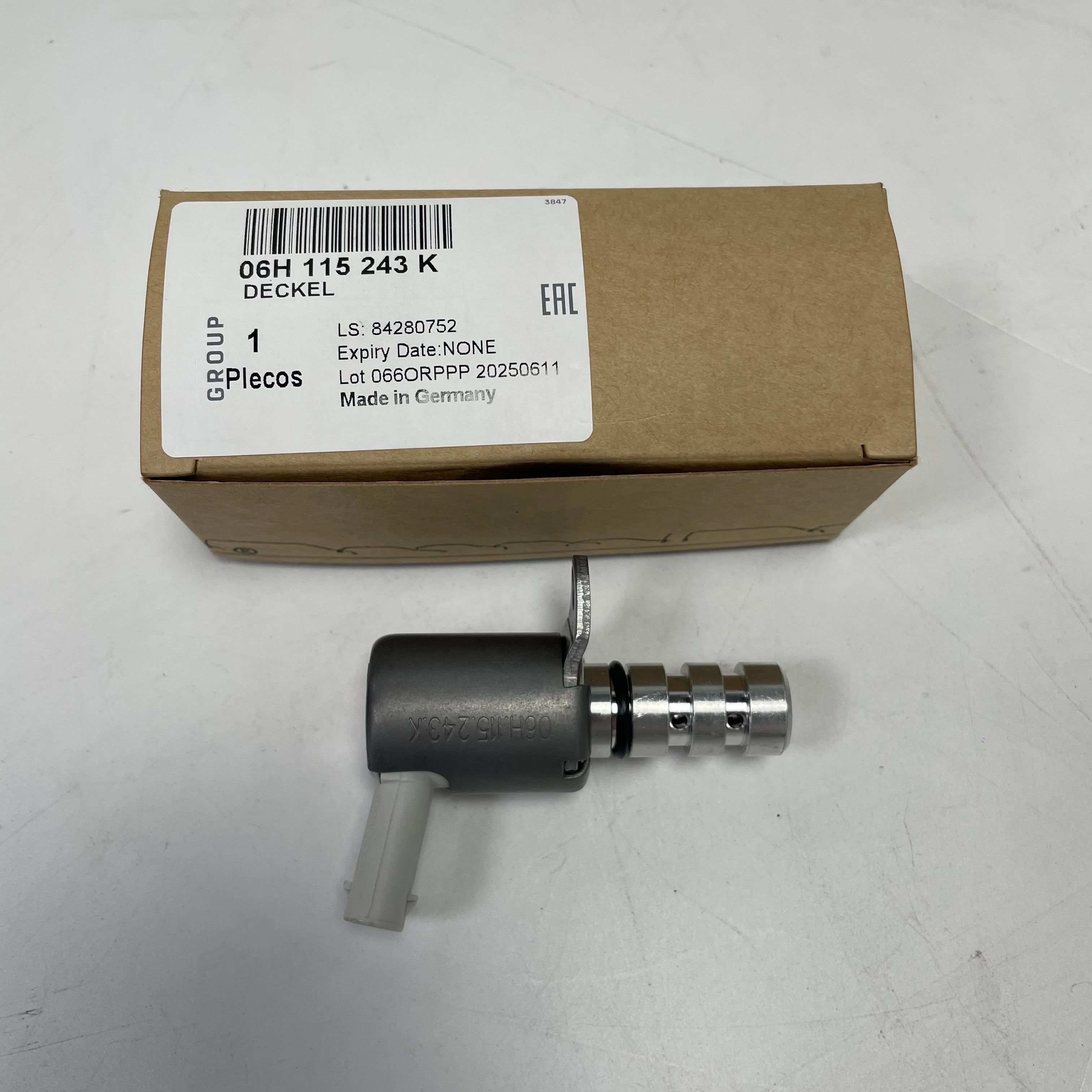06H115243K,06H115243L,06H115243F,06H115243C OEM Oil pressure control solenoid For SKODA Octavia,Superb, Yeti / SEAT  Leon 1.8T