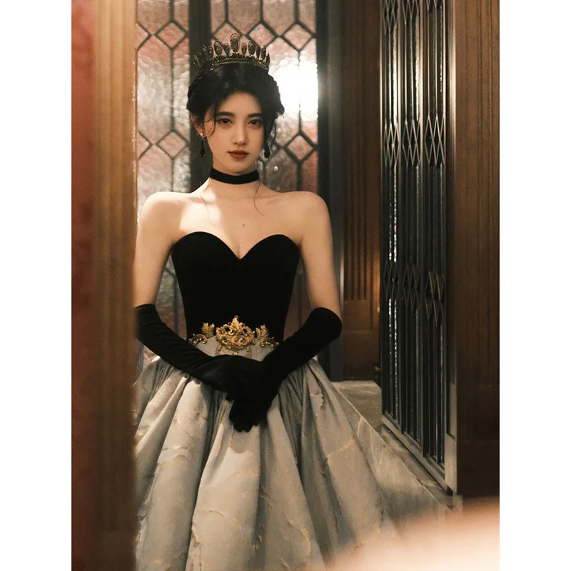 2025 Nuovo casual elegante abito da sera in velluto moda colletto a cuore sposa banchetto di nozze affascinante principessa abiti abito da ballo