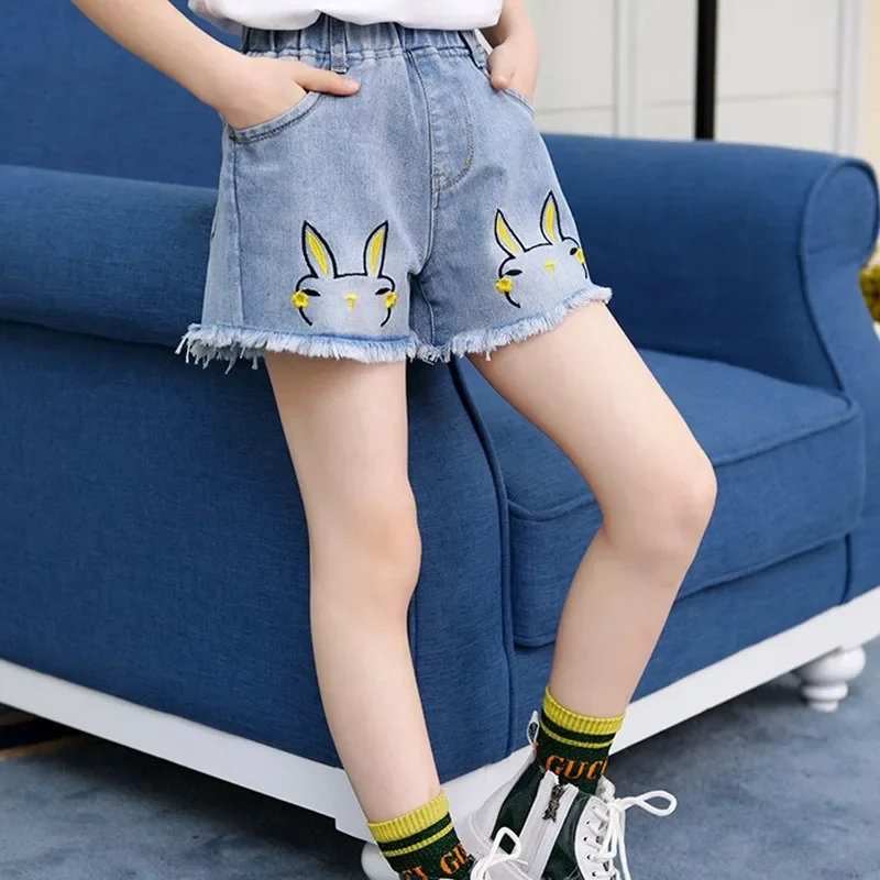 2024 New Korean Version of Fashion Denim Hot Pants Summer Children's Pop Holes Breathable Girls Denim Shorts