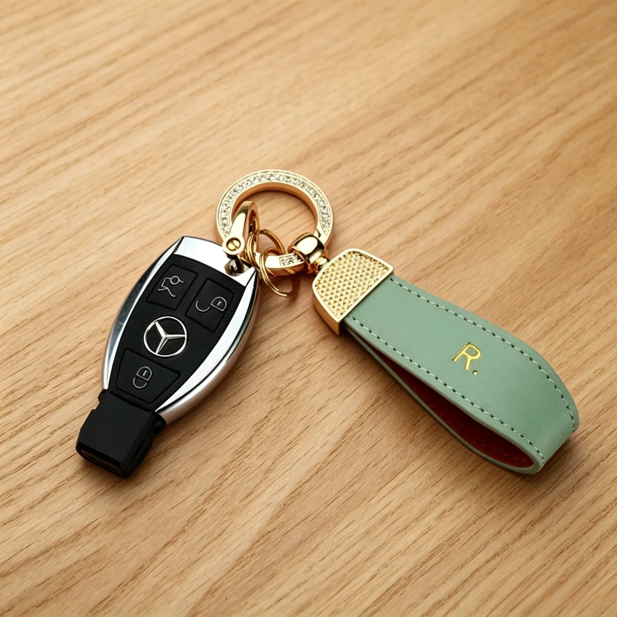 Luxus-Autoschlüsselanhänger mit Strass-Anhänger, Leder-Schlüsselring-Halter, Taschen- und Gepäck-Charm, Geschenk für Frauen und Männer, Mädchenhaft, Zinklegierung 2026 – Detail 4