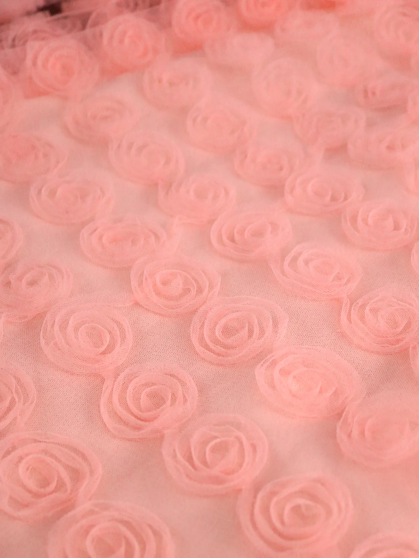 Nowa letnia, ekskluzywna, prześwitująca sukienka z okrągłym dekoltem, trójwymiarowymi wzorami z siateczki i eleganckie sukienki na przyjęcia.