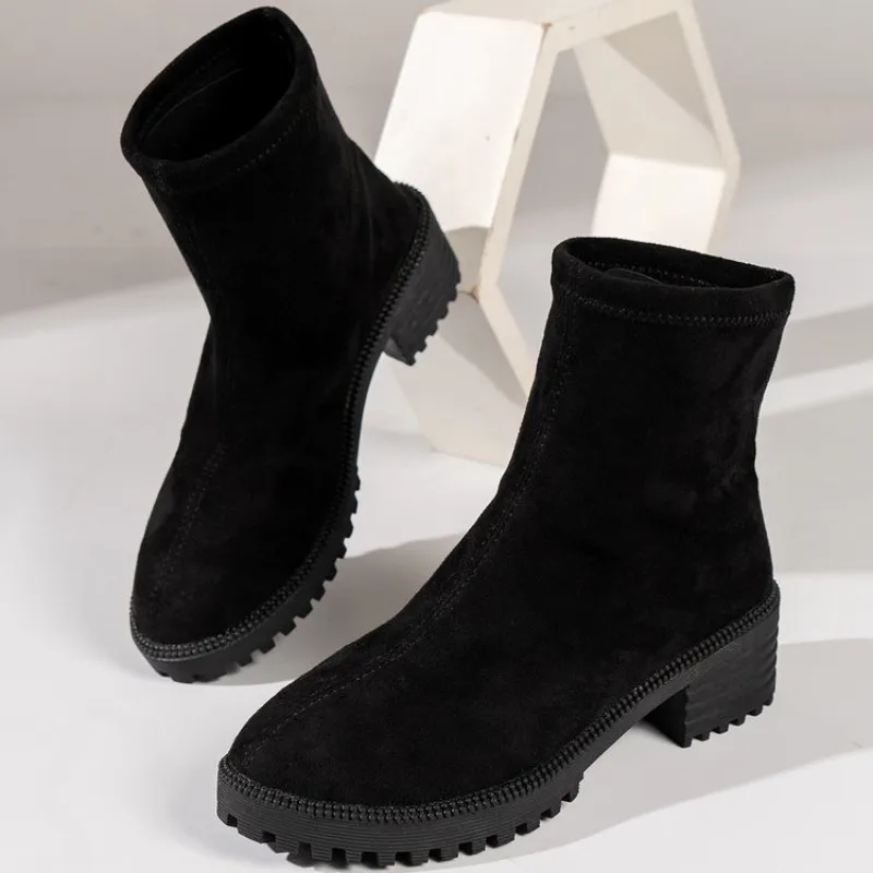 

2026 Autumn Winter Solid Suede Ankle Boots Women Casual Plus Size Platform Booties Woman Comfortable Square Heel Botas Female