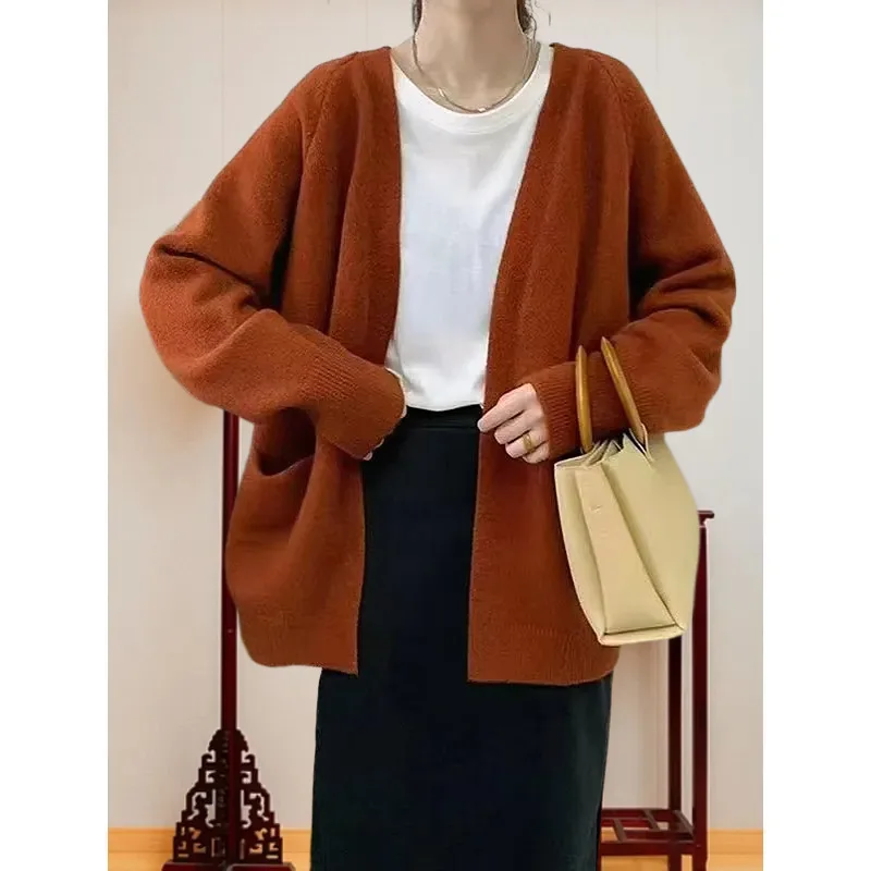 

2025 Autumn/winter Japanese Retro Sweater Jacket Long Sleeved Women's Loose and Lazy Style Solid Color Knitted Cardigan V-neck
