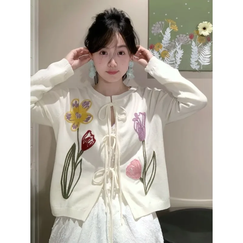

Blouse Knitwear Women Spring Sweet Floral Embroidery Knit Cardigan Loose-fitting Tie-front New Niche Versatile Chic Distinctive