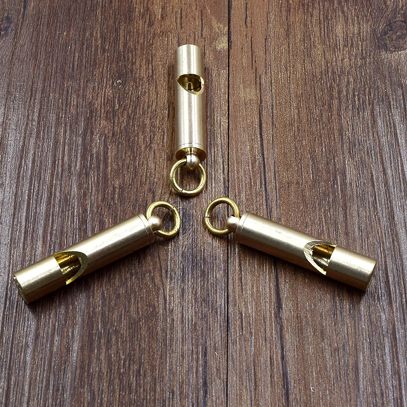 معدات البقاء في الهواء الطلق صافرة الطفل ، الحكم صافرة صبي فتاة صفارة إنقاذ الكلاسيكية النحاس صافرة مفتاح للرجال والنساء