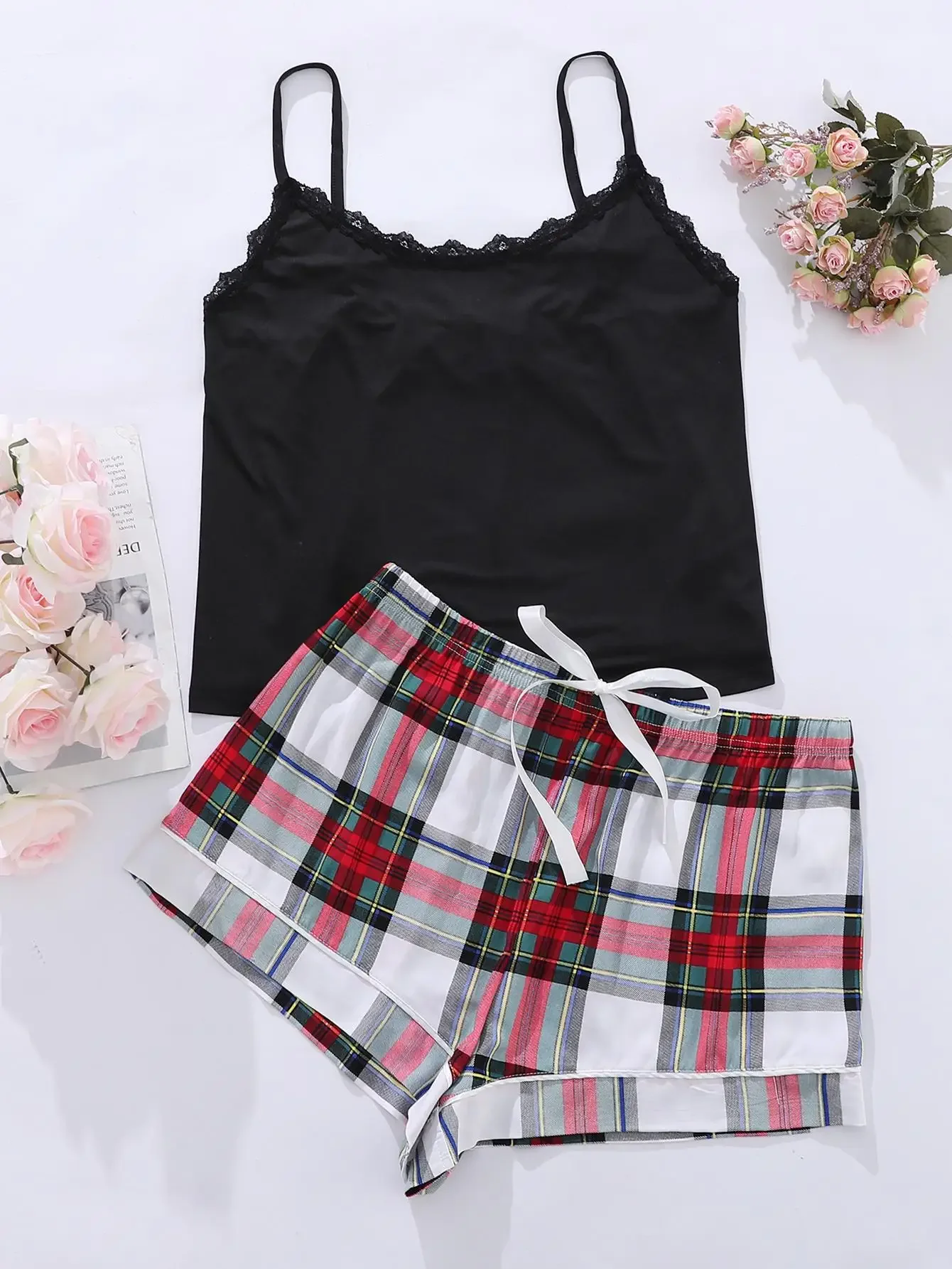 Plus Size Women Pajamas Set Sleeveless Lace Trim Tops & Plaid Shorts Sexy 2 Pieces Sleepwear Elastic Waist Nightwear Home Cloth