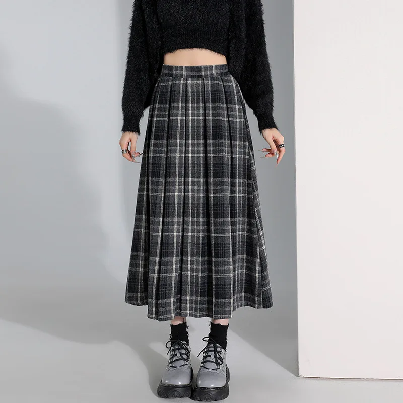 Checkered woolen pleated skirt for women, autumn/winter 2024 vintage elastic waisted skirt, mid length umbrella skirt