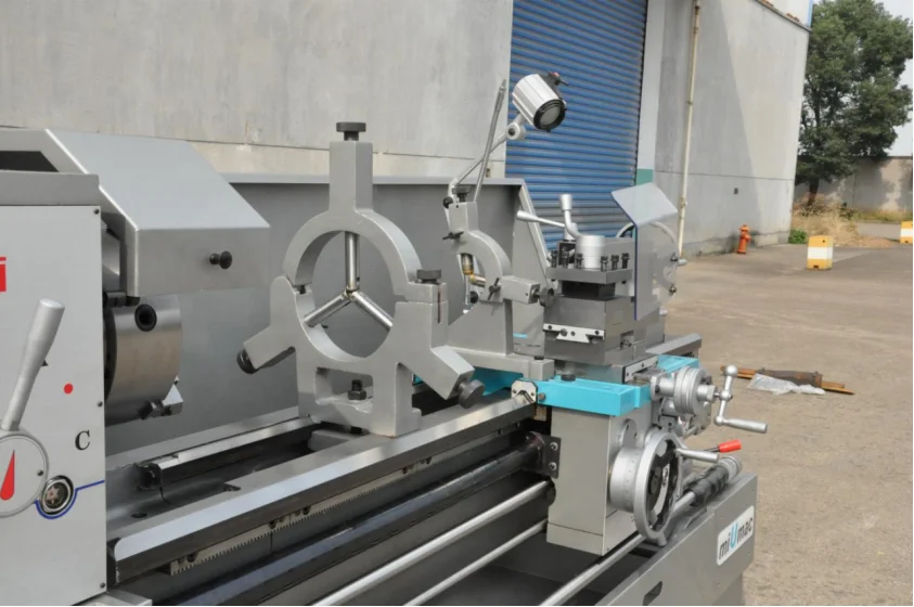 China Wholesale 460 Standard Manual Metal Lathe Machine Bench Lathe MachineATV&UTV