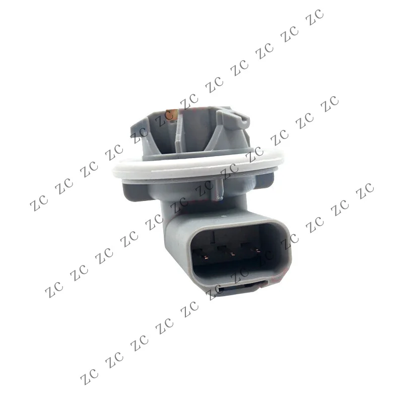 S+ 4425186 Stop Light Lamp Bulb Holder Socket For Ford Focus MK1 MK2 XFM500010