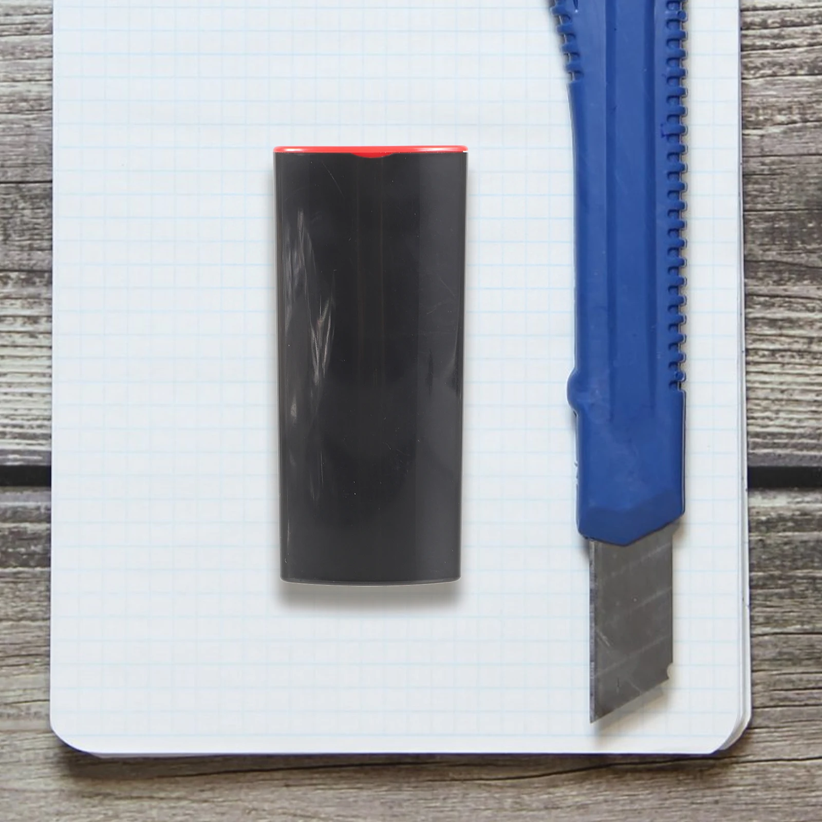 

Magnetic Blade Storage Box Waste Disposal Container Reusable Safety Case For Razor Portable Sharps Container Lightweight Travel
