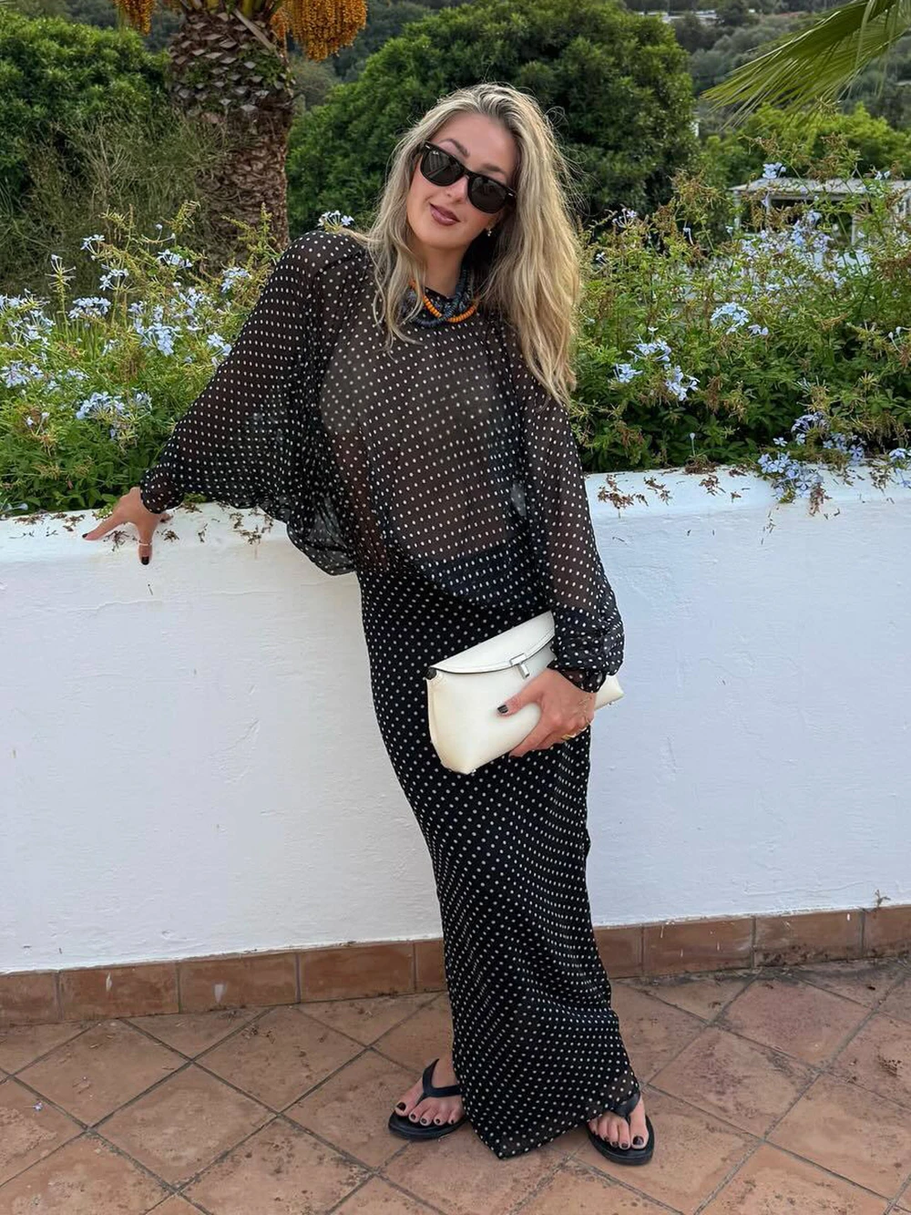 فستان شيفون نسائي غير رسمي أوروبي وأمريكي لخريف 2025 بلون سادة وأكمام طويلة منقط فرنسي #2