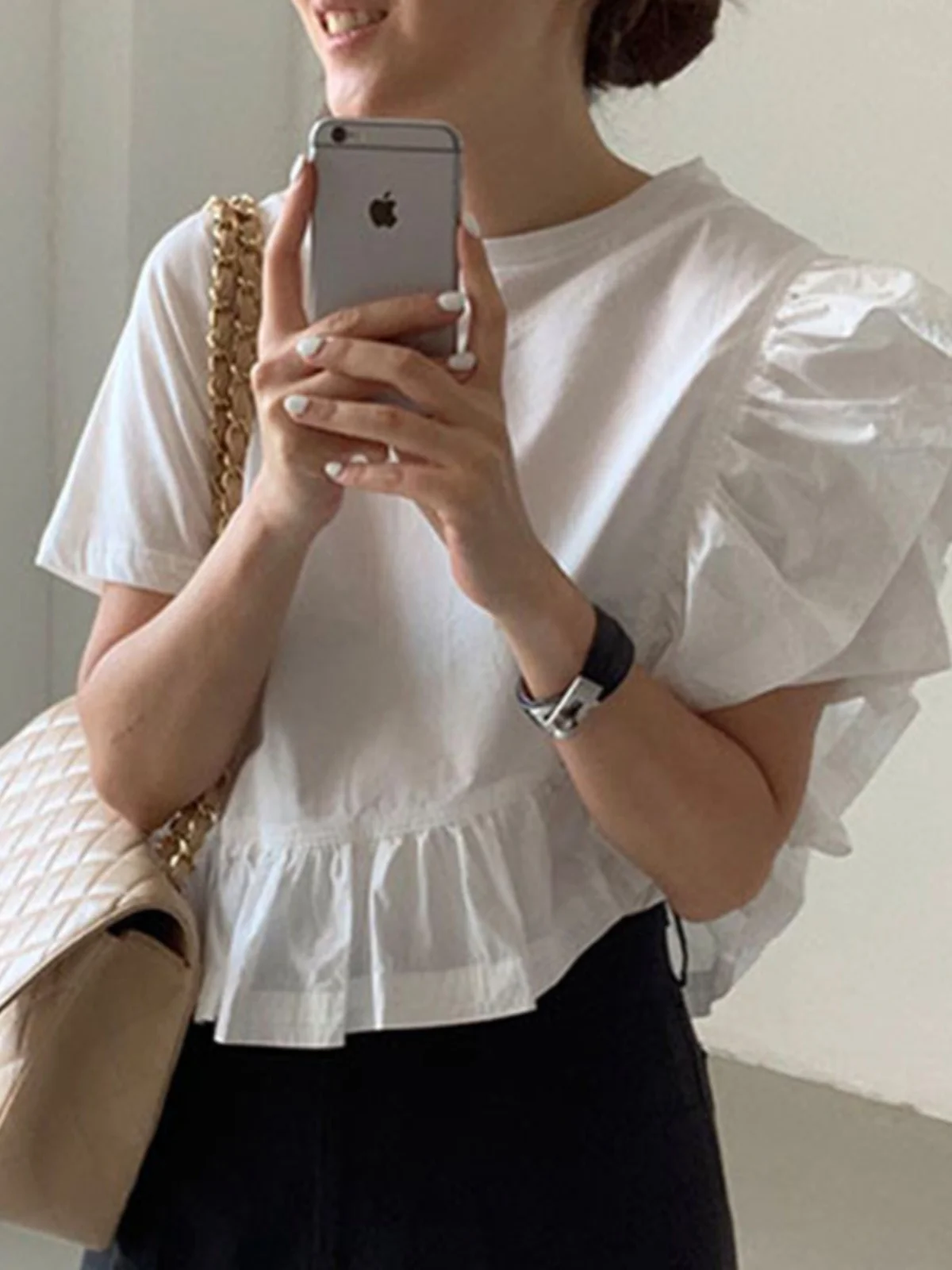 

Chic Summer White irt Women's ort Sve Loose round Ne Splice Design with Lace Korean Sle Commute Pure Color