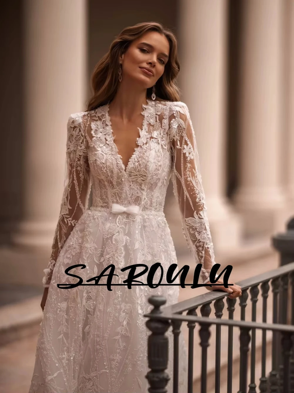 

Dainty V Neck Floral Wedding Dress Illusion Lace Buttons Back Bridal Gown Customized Charming Party Long Modern Bride Wear