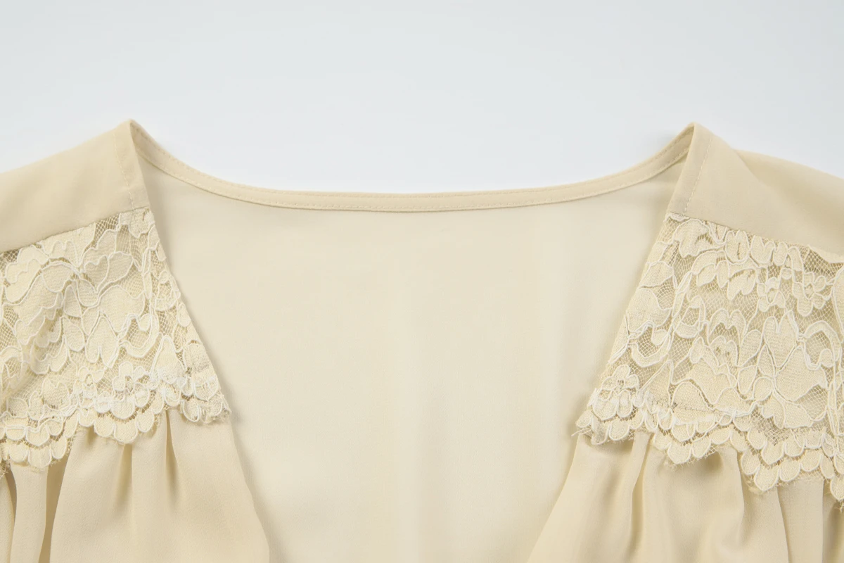 Hugcitar Modische 2-teilige Sets mit V-Ausschnitt, langen Ärmeln, Knöpfen, Patchwork-Spitzenoberteil, Kordelzug, plissiertem Maxirock, Urlaubsoutfit für Damen – Detail 5