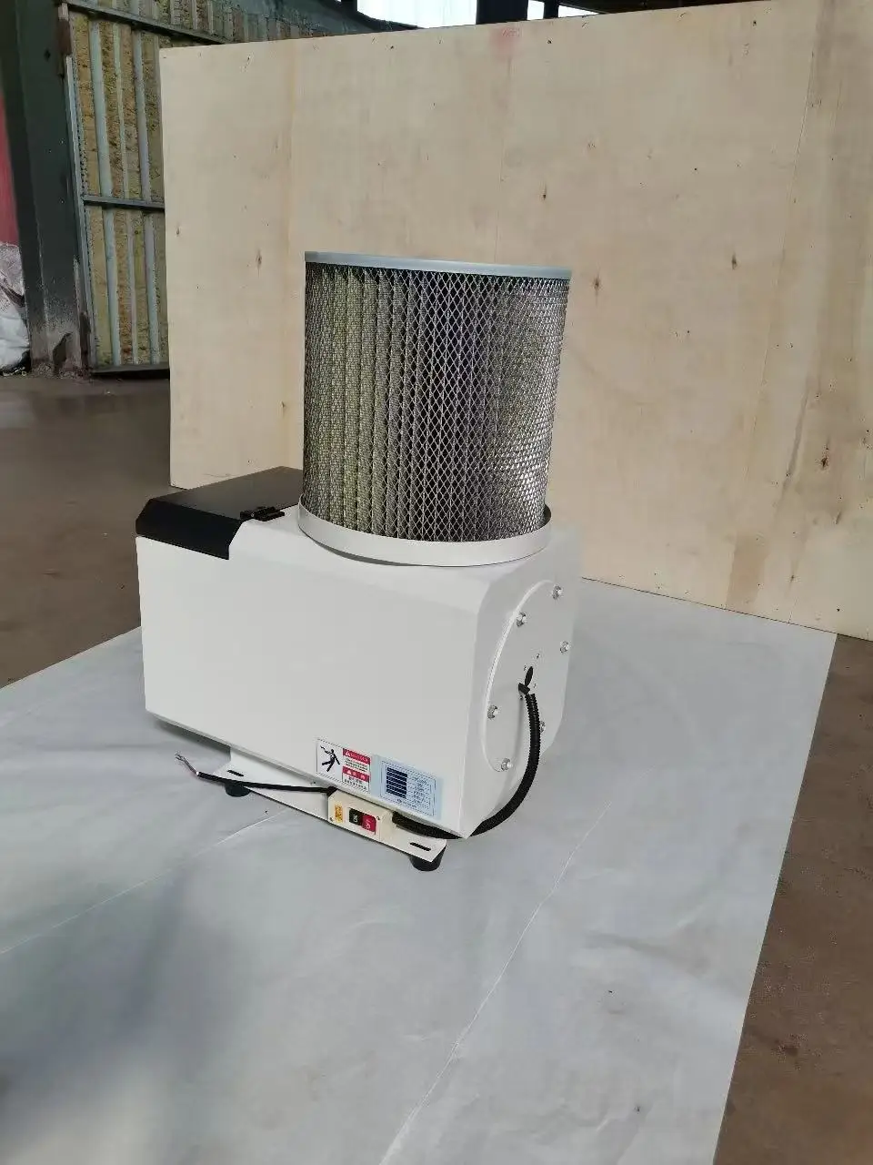 Industrial separator, air purifier, oil mist collector