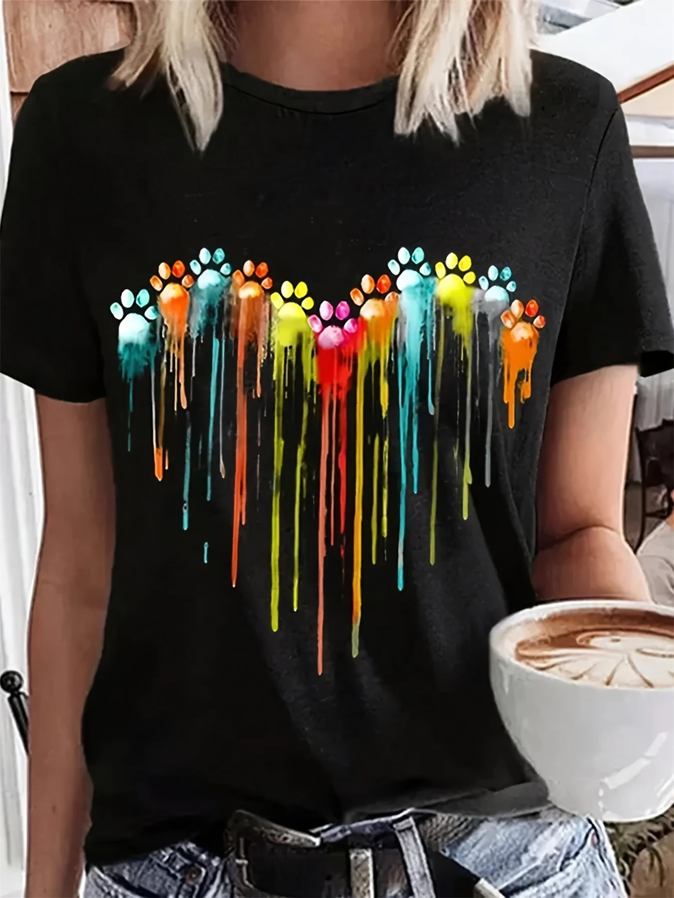 Camiseta de manga corta con cuello redondo, informal y cómoda, con estampado de corazón y huellas de pata pintadas, a la moda, para verano