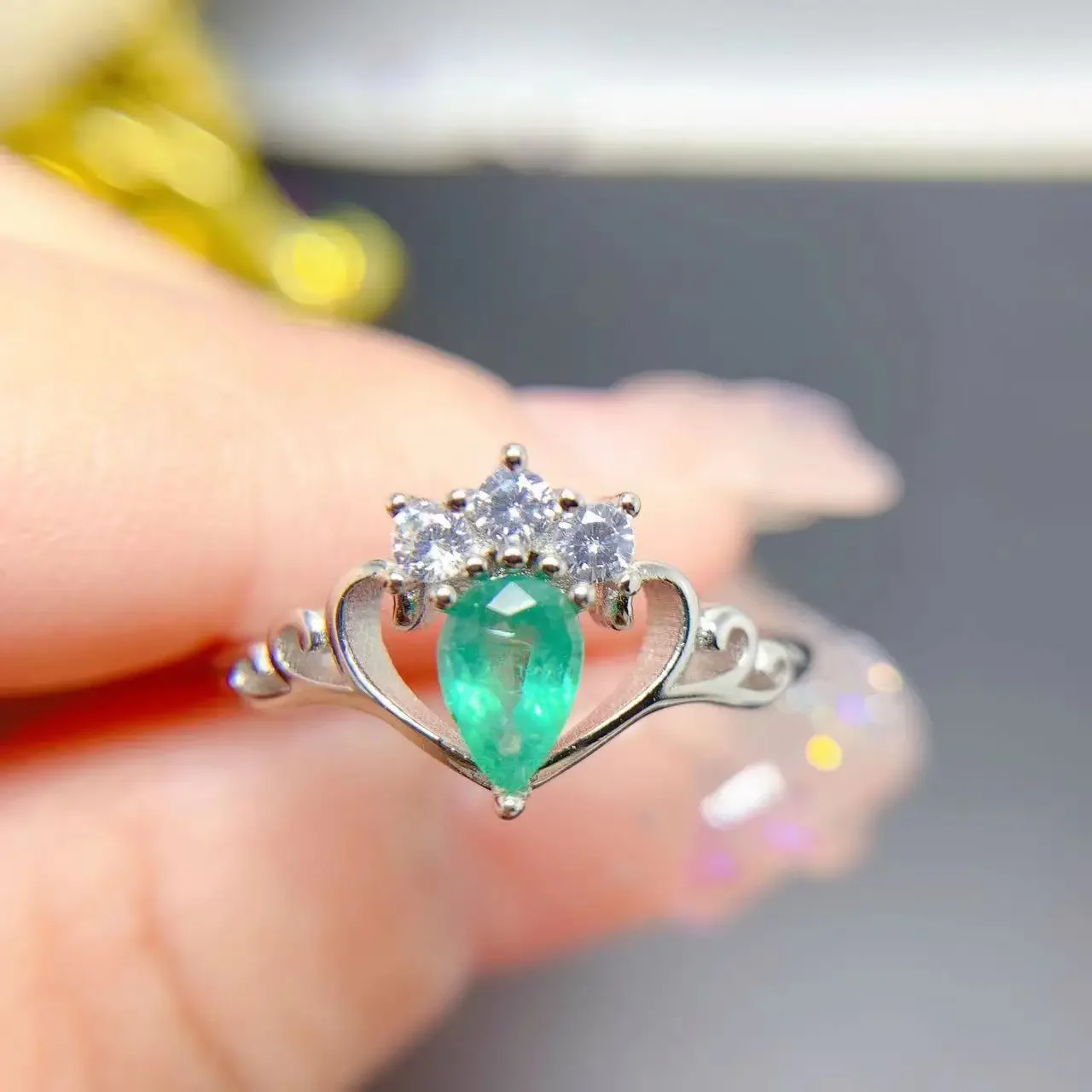 

Natural Emerald Vintage Emerald Silver Ring for Party 4mm * 6mm 0.5ct Ring Classic 925 Silver Emerald Ring Gift for Woman