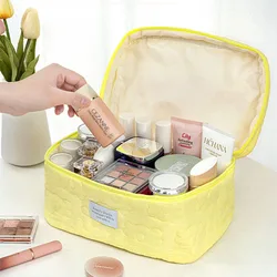 Borsa per il trucco Color caramella nuovo organizzatore cosmetico di lusso leggero per le donne pacchetto di rossetti borsa da toilette cosmetica da viaggio portatile