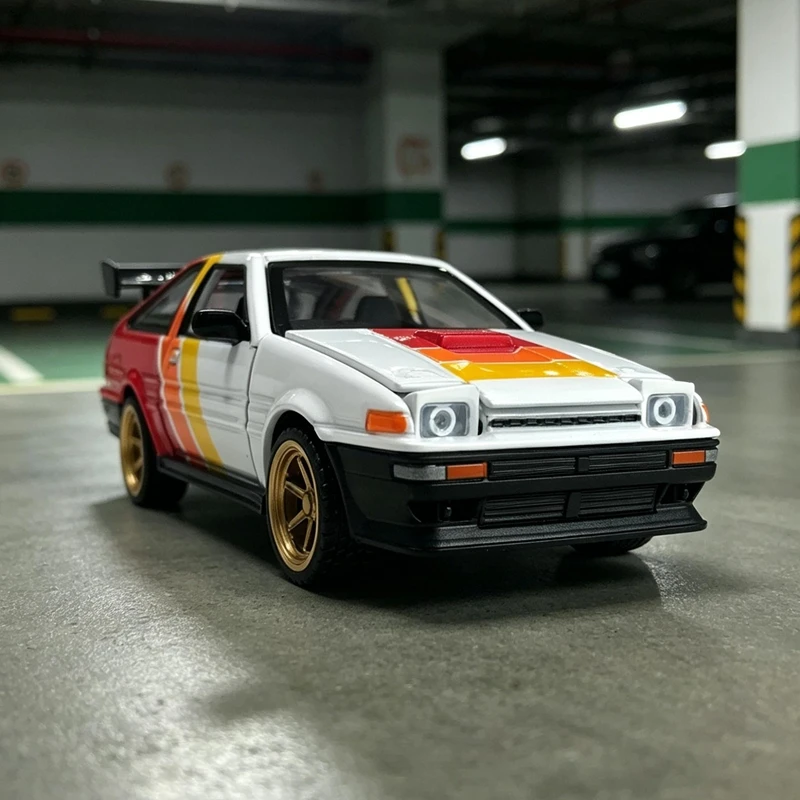 

CCA 1:37 Simulation Toyota SPRINTER TRUENO AE86 Alloy Car Model Assembly Racing Supercar Gift Ornament