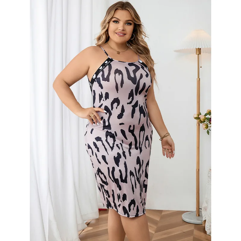 

Romantic casual camisole dress, sexy and fashionable plus size camisole dress, backless printed bag skirt