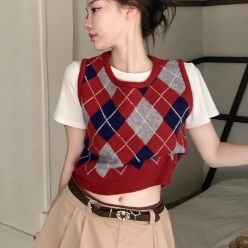 Red Argyle Sweater Vest Women Y2k Clothing Simple Casual All-match American Retro Daily Sleeveless Preppy Style Knitting Chic