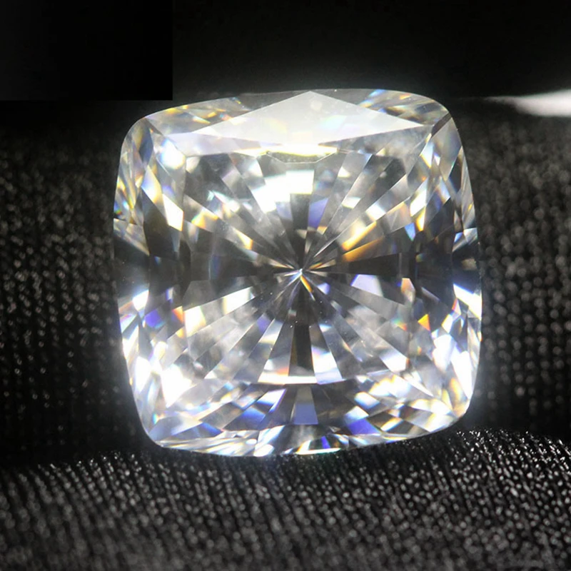 Top Quality Natural White Sapphire 12x12mm 14.0Carat Sparkling Square Cut Loose Gemstones for Collecting and Jewelry Making