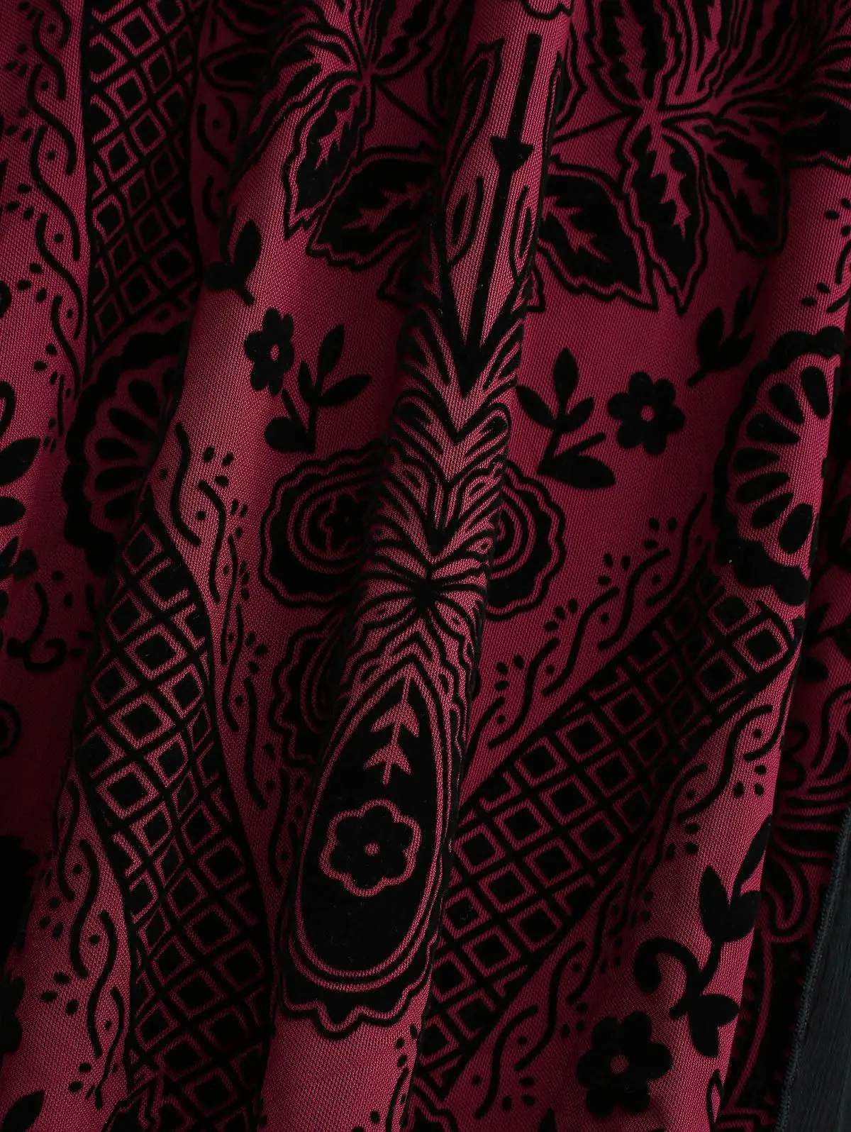 فساتين ROSEGAL مقاس كبير للسيدات عتيقة على الطراز القوطي فساتين متدلية على شكل زهرة وأربطة وتفاصيل غير متماثلة فستان بدون أكمام