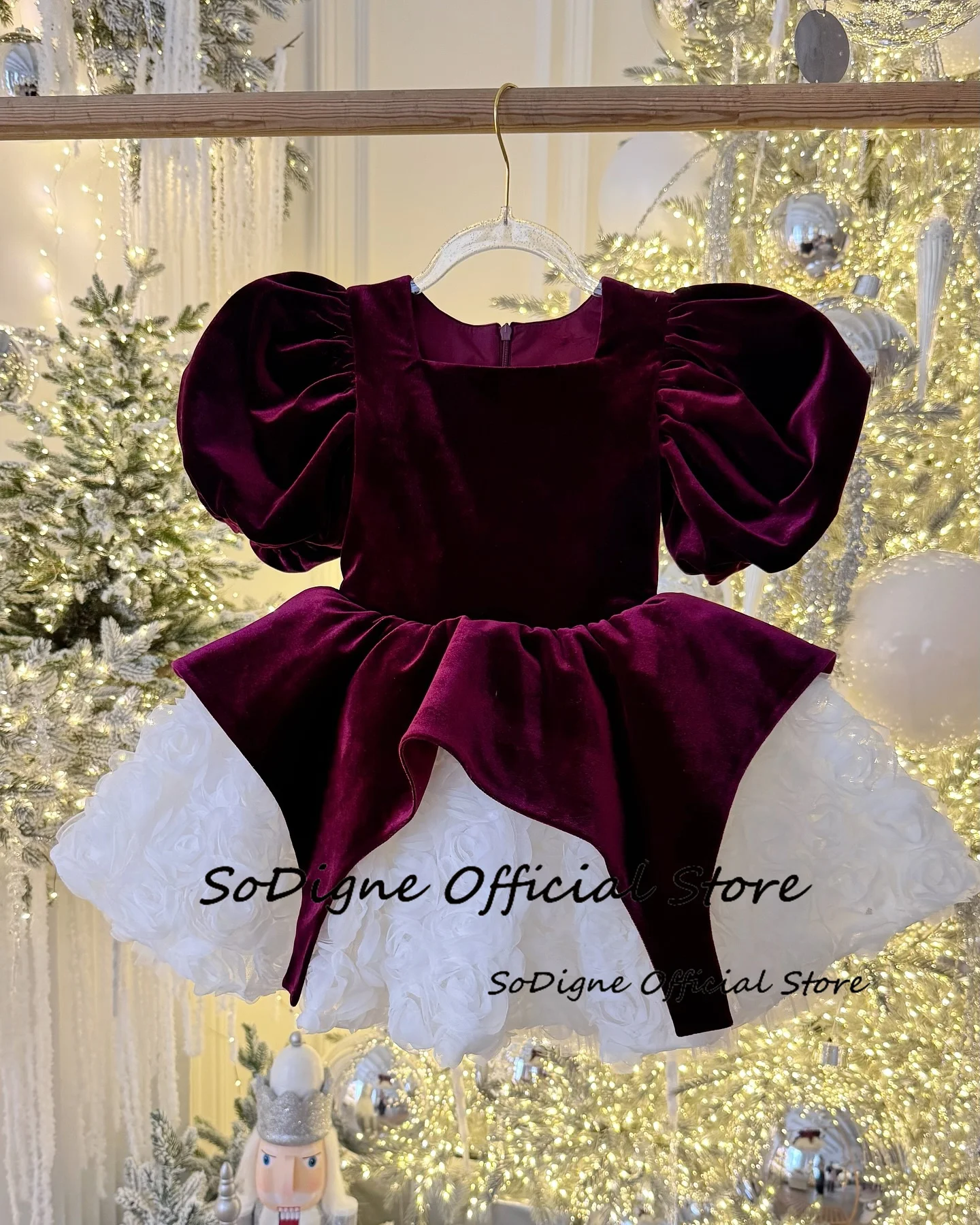 SoDigne 3D Fiore A-line Velluto Abito corto da ragazza di fiori Colletto quadrato Fiore Principessa Ragazza Gonna Abito da festa Abito per bambini Personalizzato