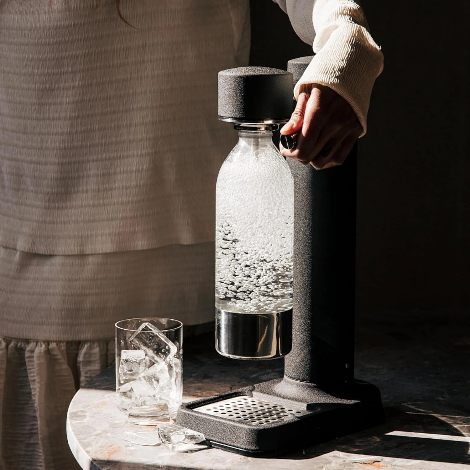 آلة المياه الغازية الراقية - صانع المياه والمياه الصودا الفوارة