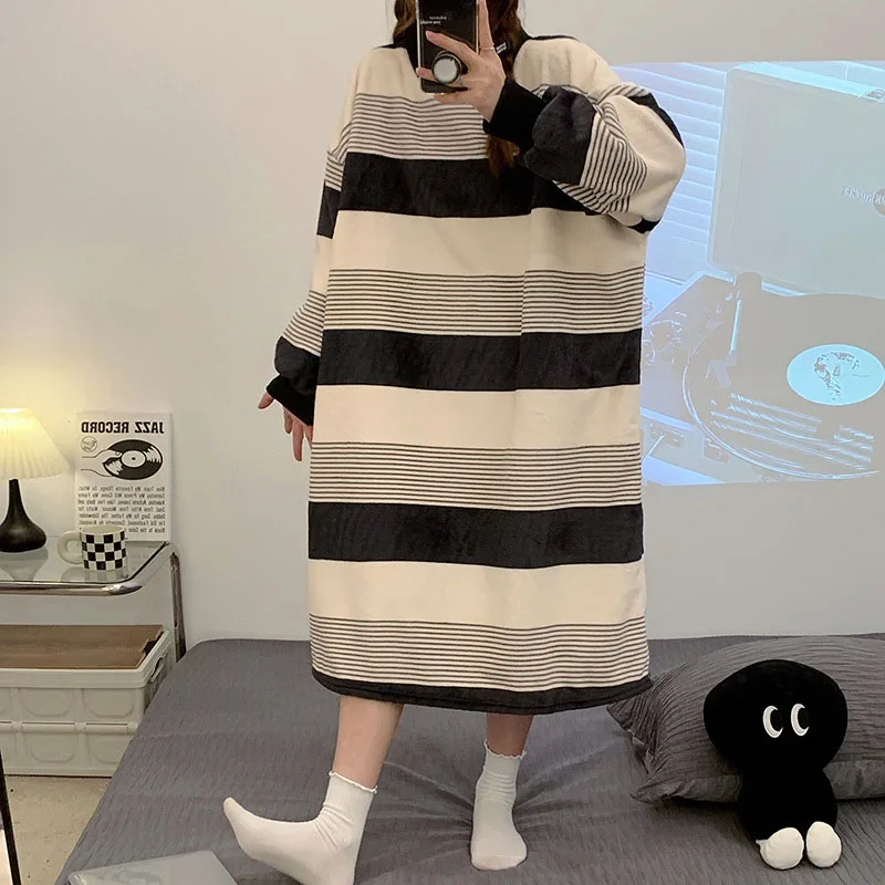 Coral Fleece Pajama Sets For Women Striped Long-Sleeve Tops+Loose Trousers 2PCS Sleepwear Warm Female Home Nightdress Winter