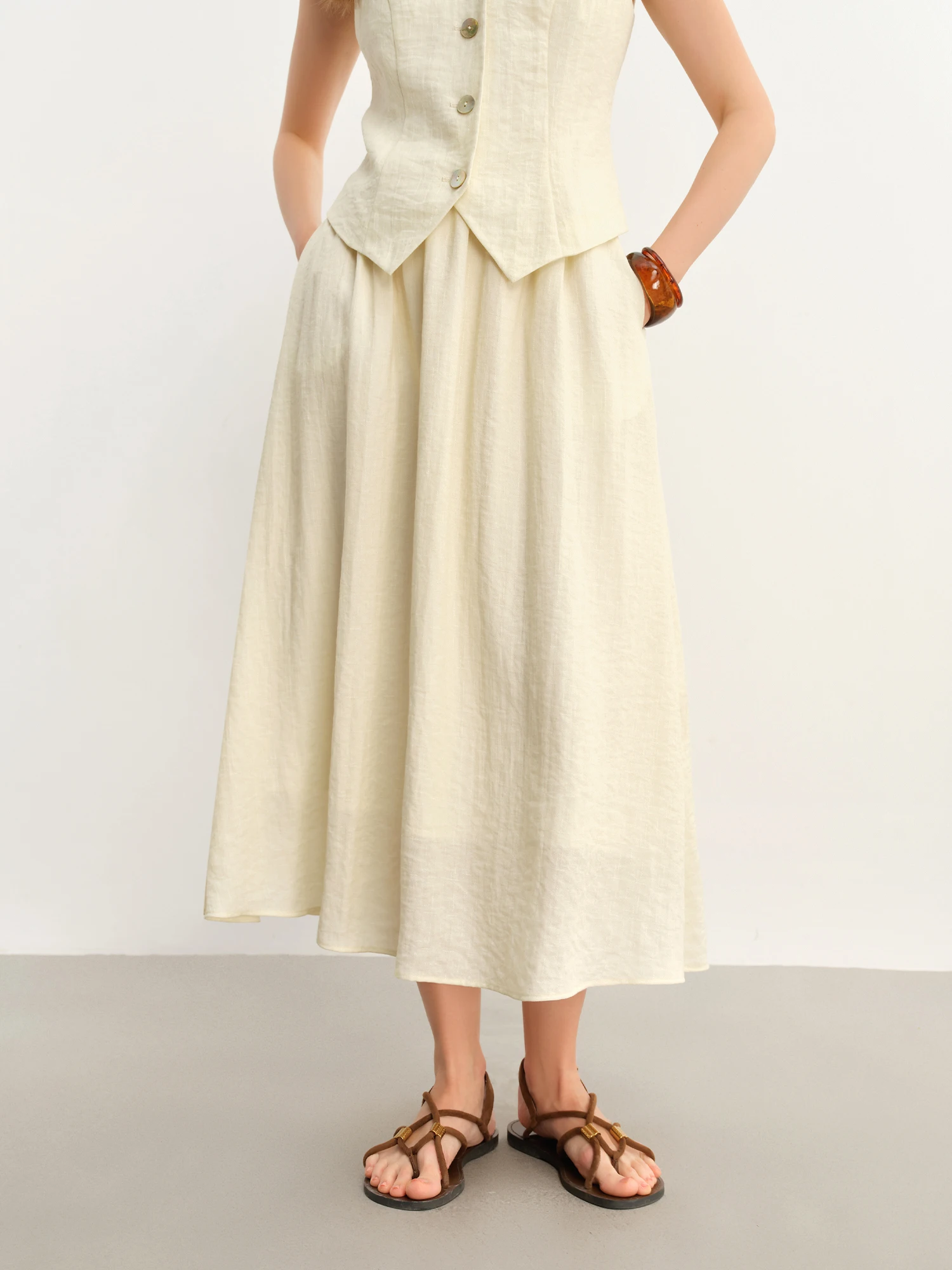 DUSHU Vest Skirt Fashion Suit 2025 Summer New Design Sleeveless Top Skirt Two-piece Commuting Suit 25DS82842+25DS82845