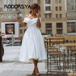 RODDRSYA abiti da sposa corti in raso a-line Cross abito da sposa semplice Vintage Lace Up Tea-lunghezza al largo della spalla Robe De Mariée