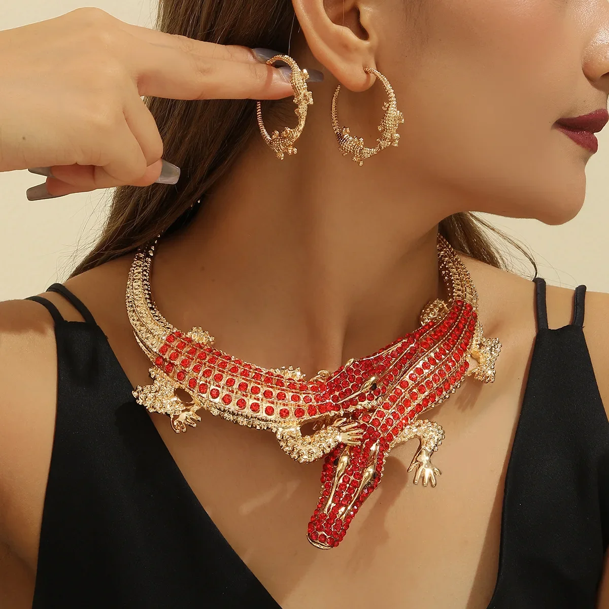 

2024 New Fashion Crystal Rhinestone Crocodile Women Heavy Metal Punk Statement Large Collar Choker Necklace + Earrings jewelry