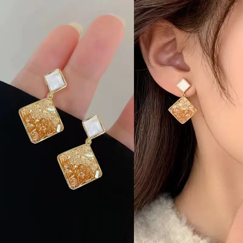 French Gradient Color Irregular Broken Crystal Stud Earrings For Women Elegant Exquisite Rhombus Geometric Earrings Jewelry Gift