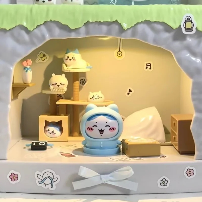 personaggio-kawaii-del-giappone-il-sogno-di-chiikawa-super-large-chatting-pudding-house-la-grotta-di-hatchi-oggetti-di-scena-abondanti-varie-modi-di-playi