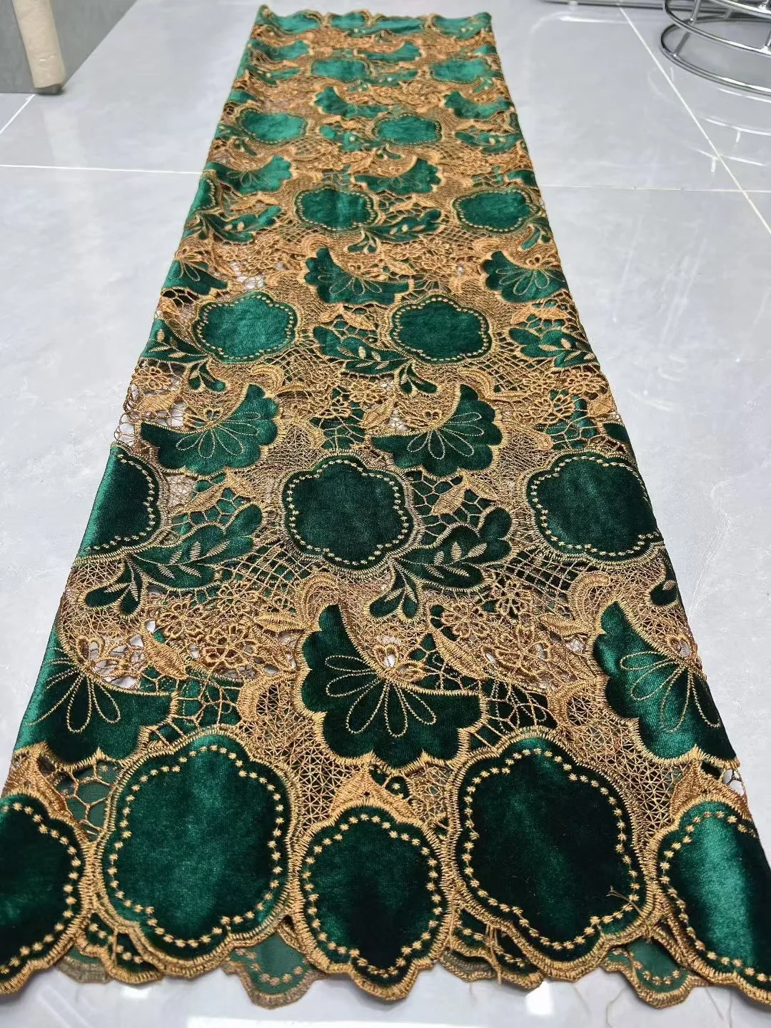 

Nigerian Velvet Lace Fabric 2026 High Quality 5 Yards Sequins African Lace Fabric Nigerian Lace for Women Wedding Dress Sewing