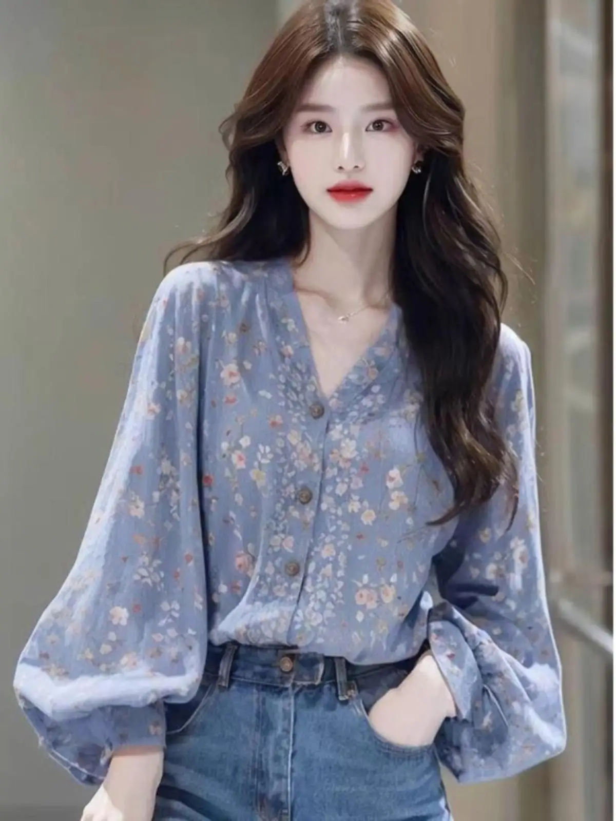 French Exquisite and Unique Ladylike Temperament Forest-style Blue Floral Long-sleeved Blouse Loose V-neck Women's Top