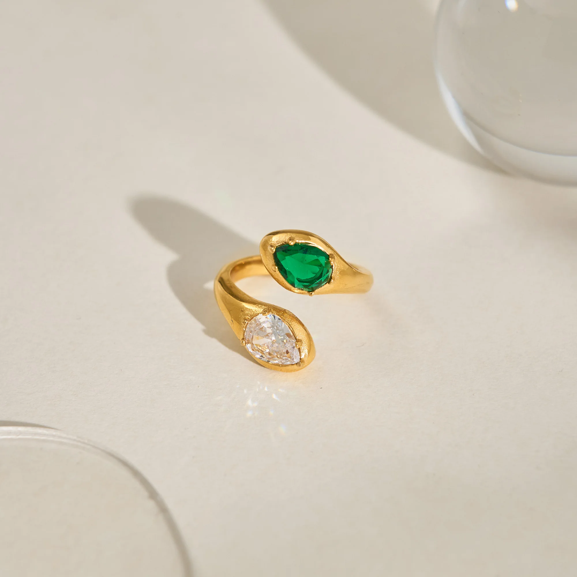 DASEIN New Vintage Snake Teardrop Green Zircon Unique Ring INS 18k PVD Gold Plated Stainless Steel Catwalk Show Jewelry Women
