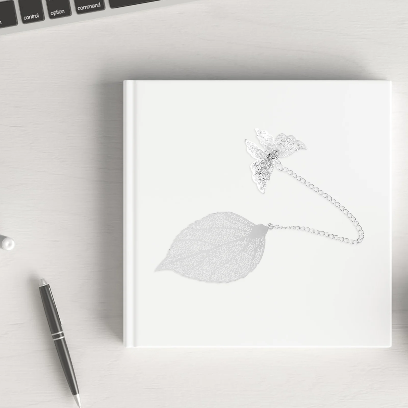 

Creative Metal Bookmark Chinese Style Book Mark Elegant Retro Gift for Friends and Family 2021 Vintage Leaf and