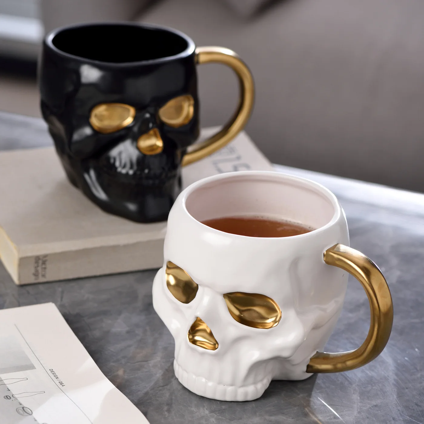 Gothic Novelty Skull Mug with Gold Handles Ceramic Halloween Themed Skeleton Head Coffee Mugs Breakfast Milk Cup