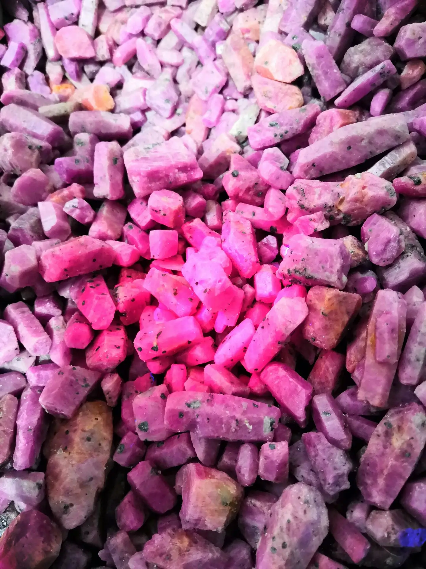 50ct Natural Unheated Red Sapphire Corundum Facet Rough Specimen