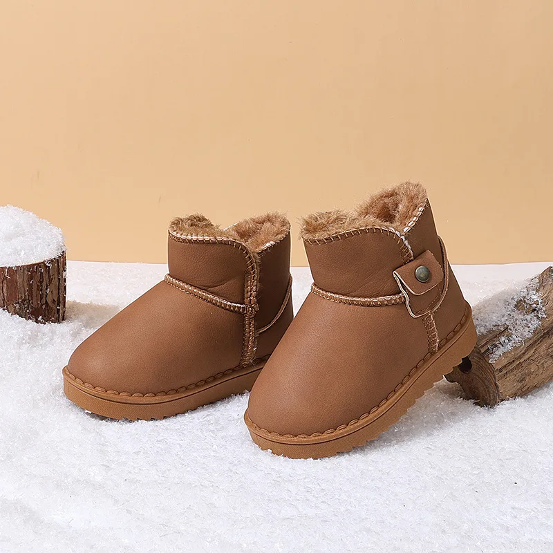 أطفال الثلوج الأحذية الحرارية للبنين بنات سميكة أفخم الأطفال حذاء من الجلد الدافئة 2025 الخريف الشتاء المضادة للانزلاق أحذية الموضة الكلاسيكية